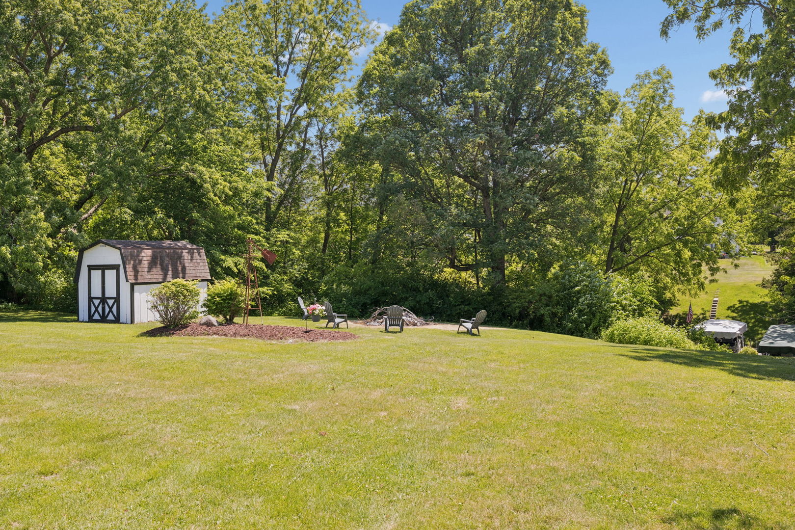 1598 Lake Holiday Drive, Lake Holiday, IL 60548