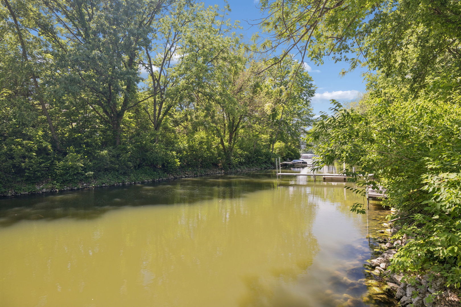 1598 Lake Holiday Drive, Lake Holiday, IL 60548
