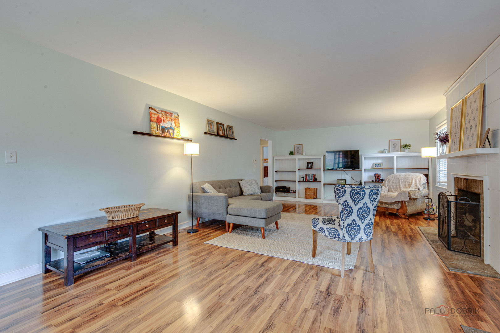 213 N Emerson Street, Mount Prospect, IL 60056