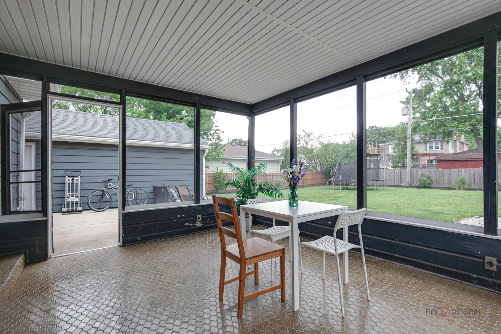213 N Emerson Street, Mount Prospect, IL 60056