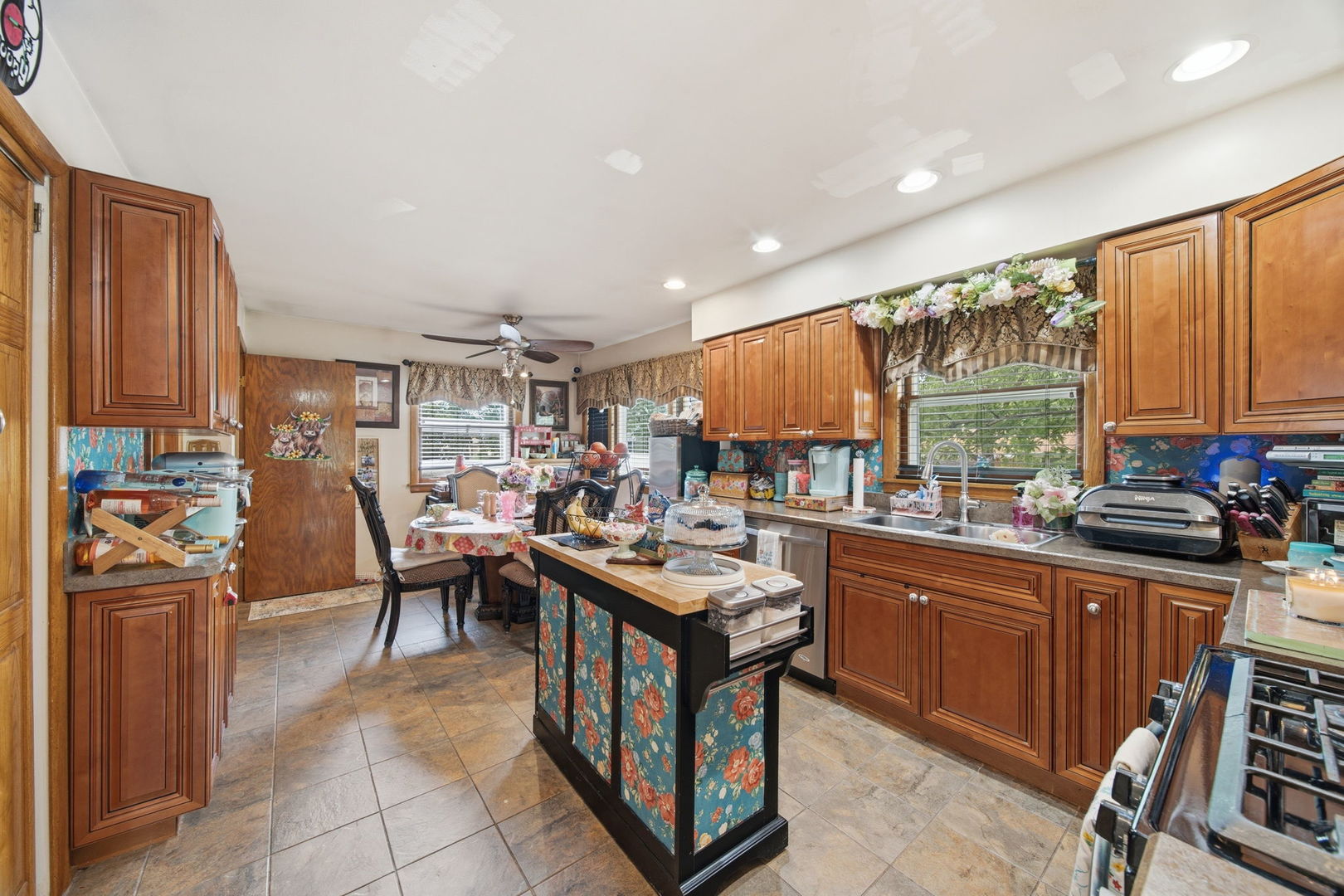 17904 Arcadia Avenue, Lansing, IL 60438