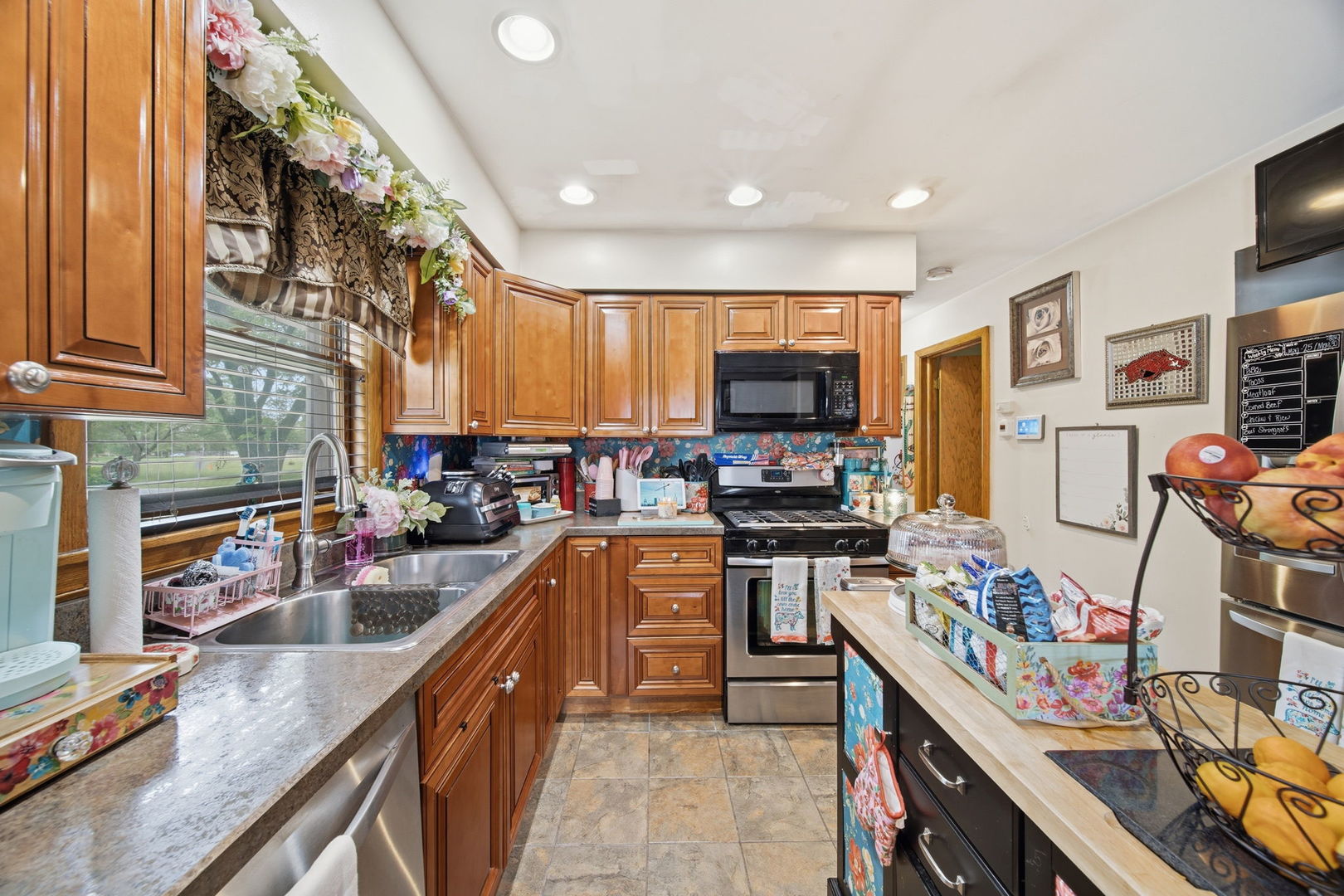 17904 Arcadia Avenue, Lansing, IL 60438