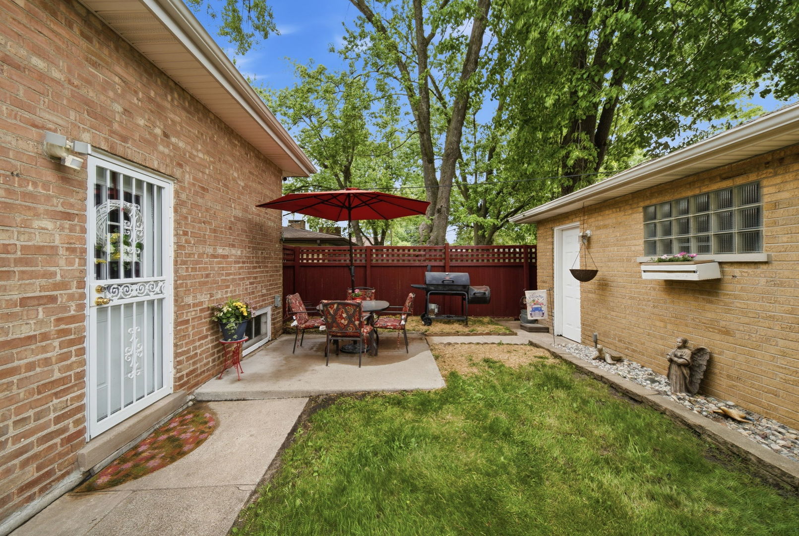 17904 Arcadia Avenue, Lansing, IL 60438