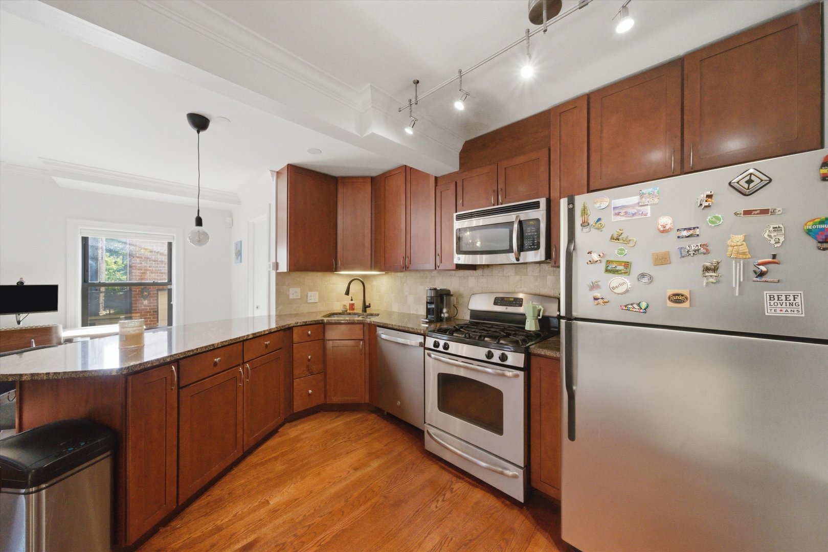 2013 W Crystal Street #1F, Chicago, IL 60622
