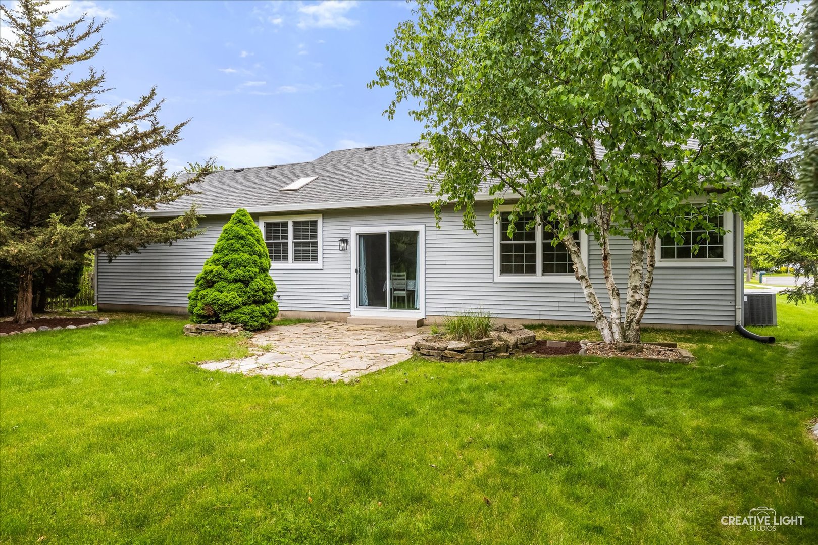 427 Barnaby Drive, Oswego, IL 60543