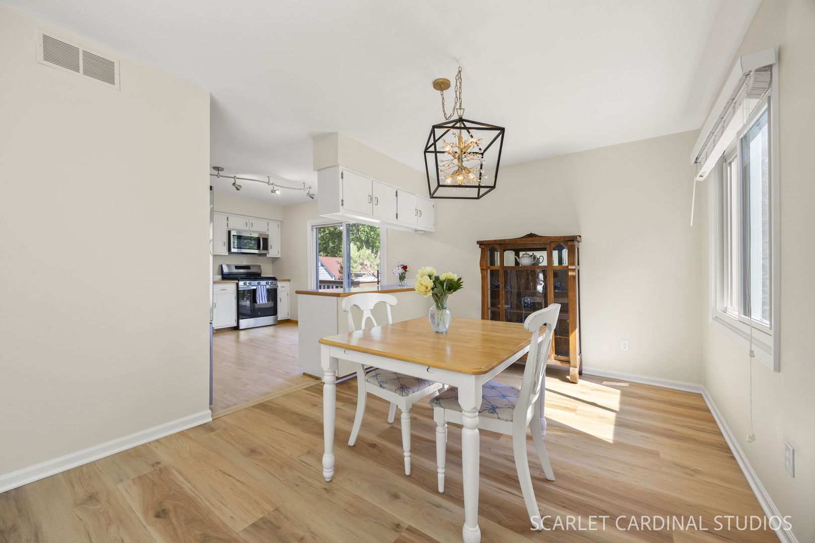 N385 Silverleaf Boulevard, Wheaton, IL 60187