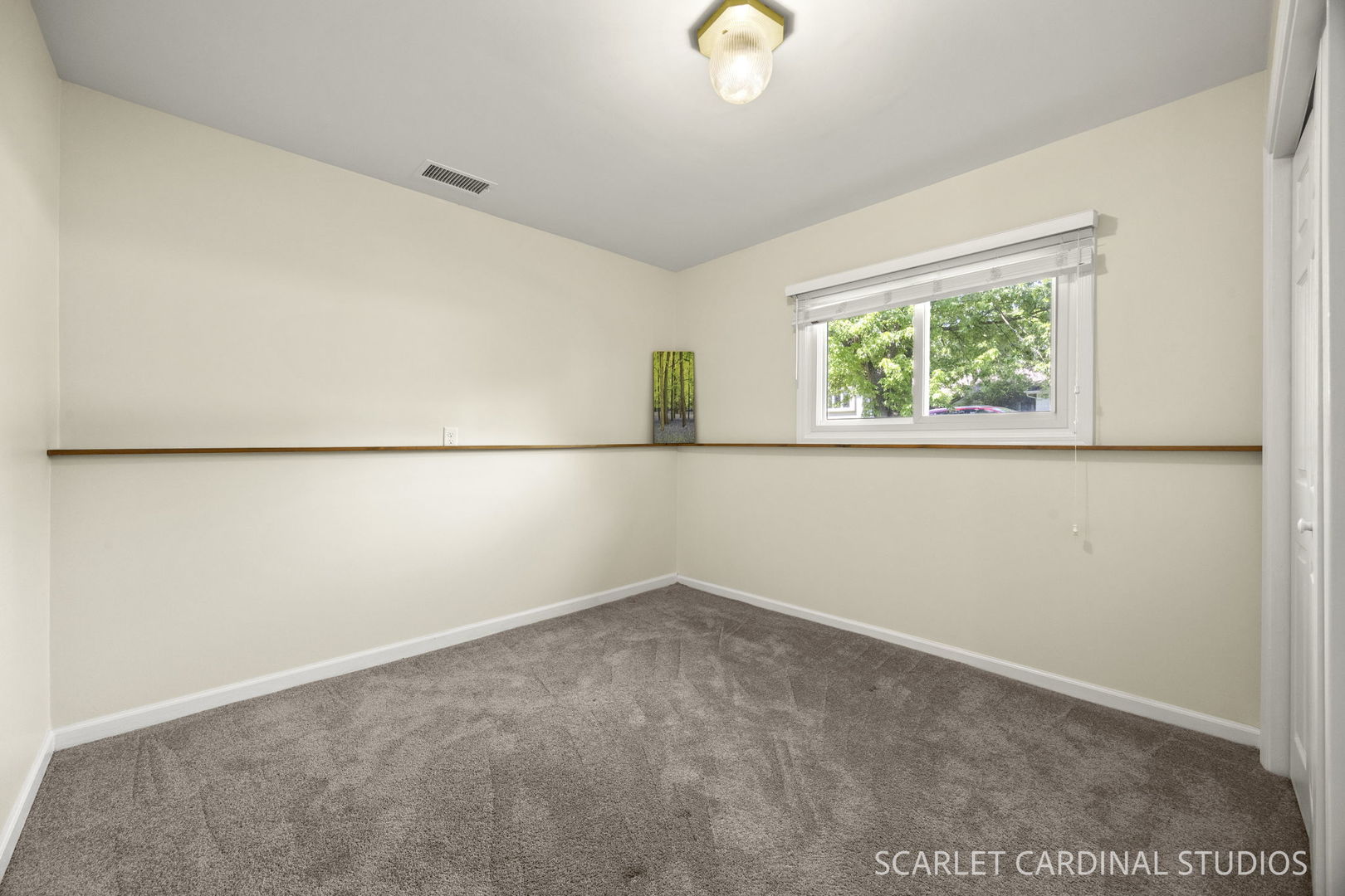 N385 Silverleaf Boulevard, Wheaton, IL 60187