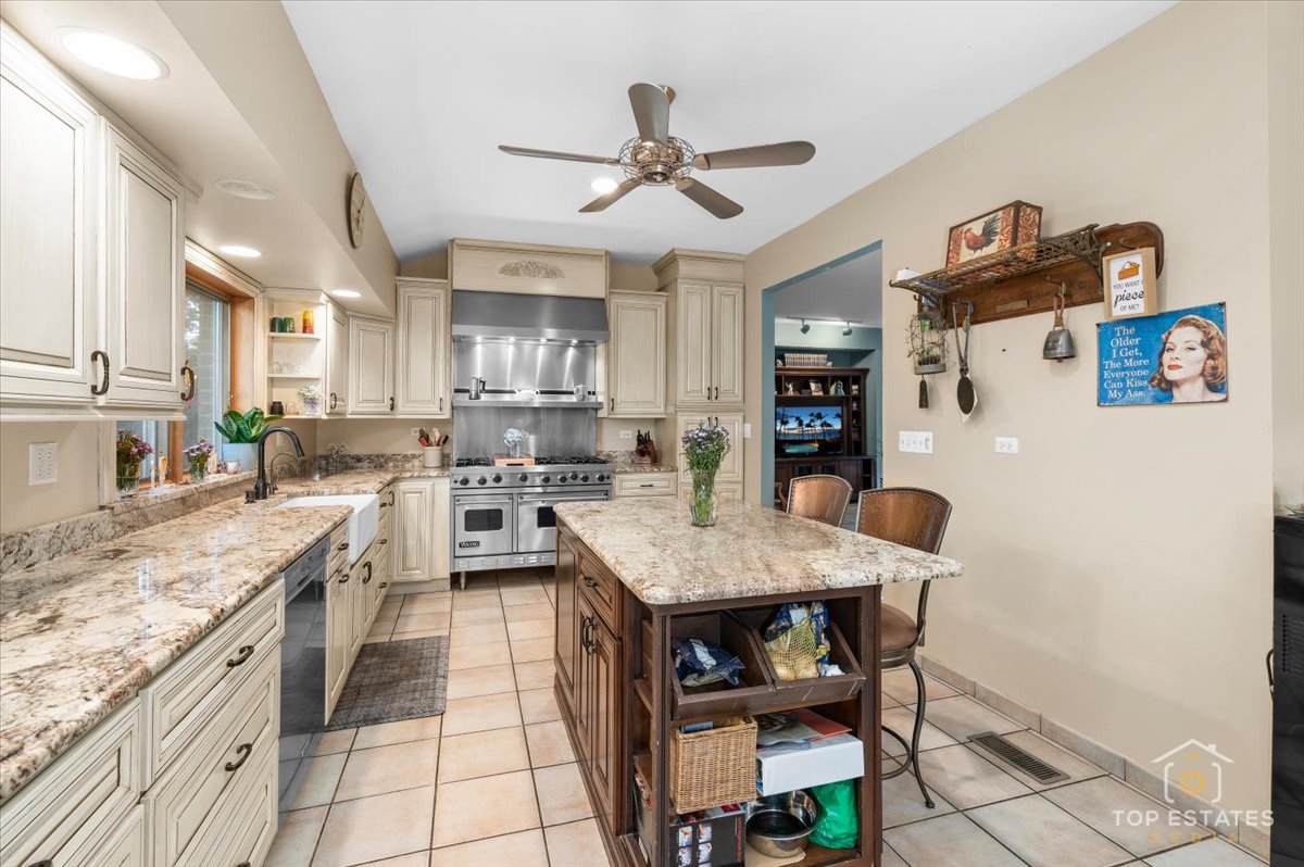 2 Marberry Drive, Prospect Heights, IL 60070