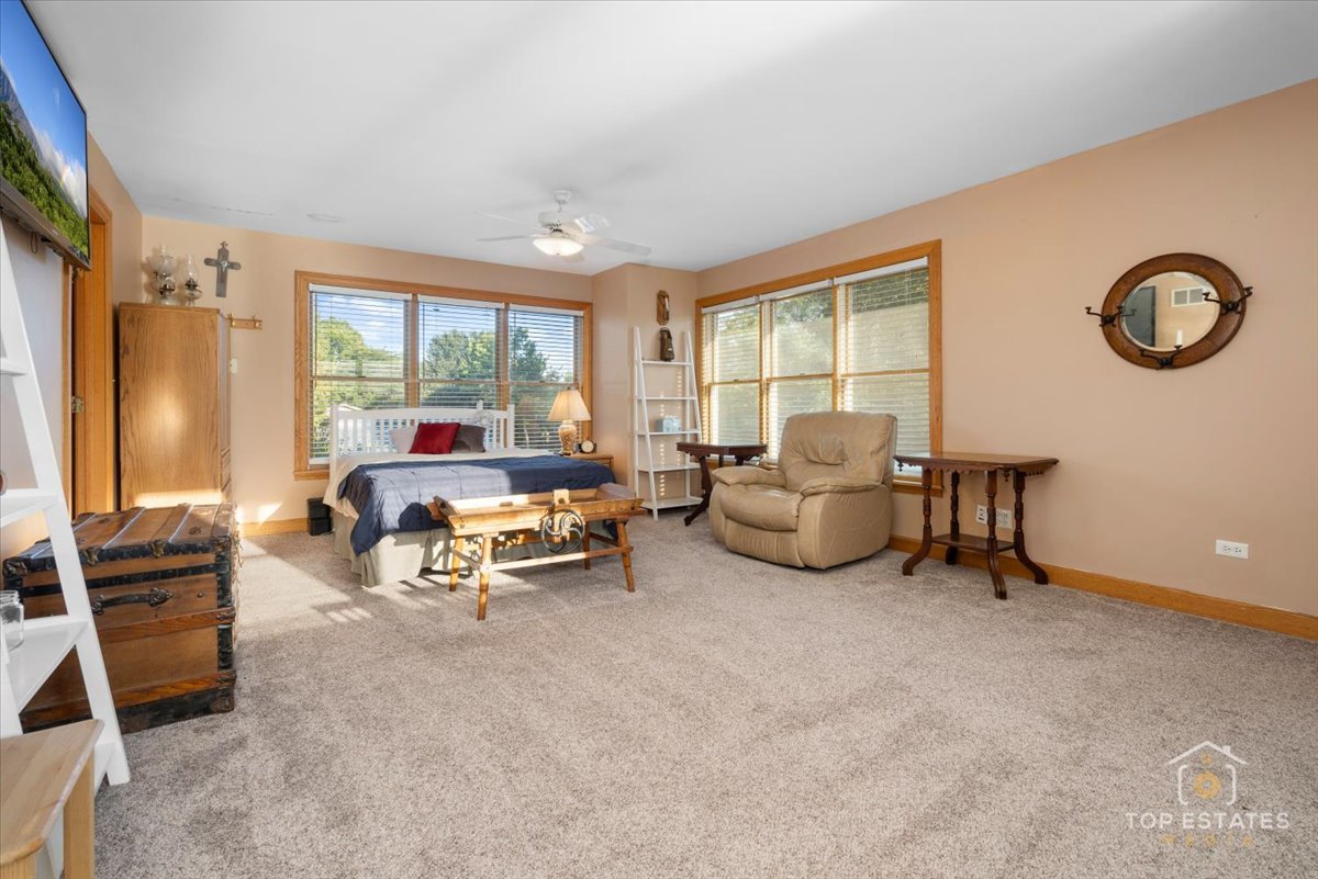 2 Marberry Drive, Prospect Heights, IL 60070