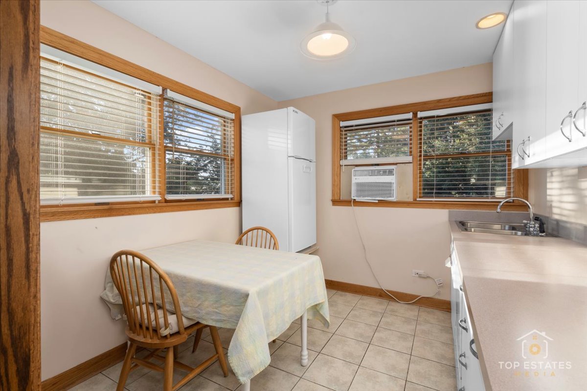 2 Marberry Drive, Prospect Heights, IL 60070