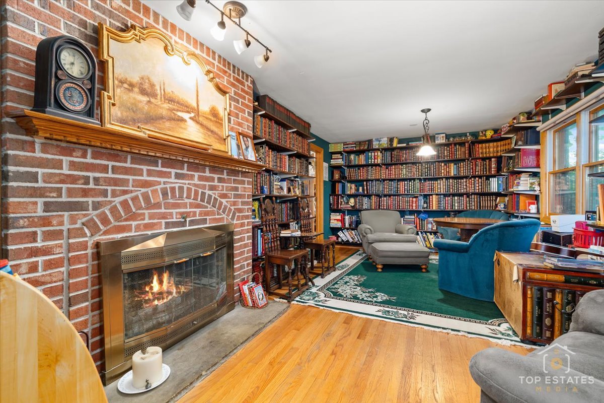 2 Marberry Drive, Prospect Heights, IL 60070