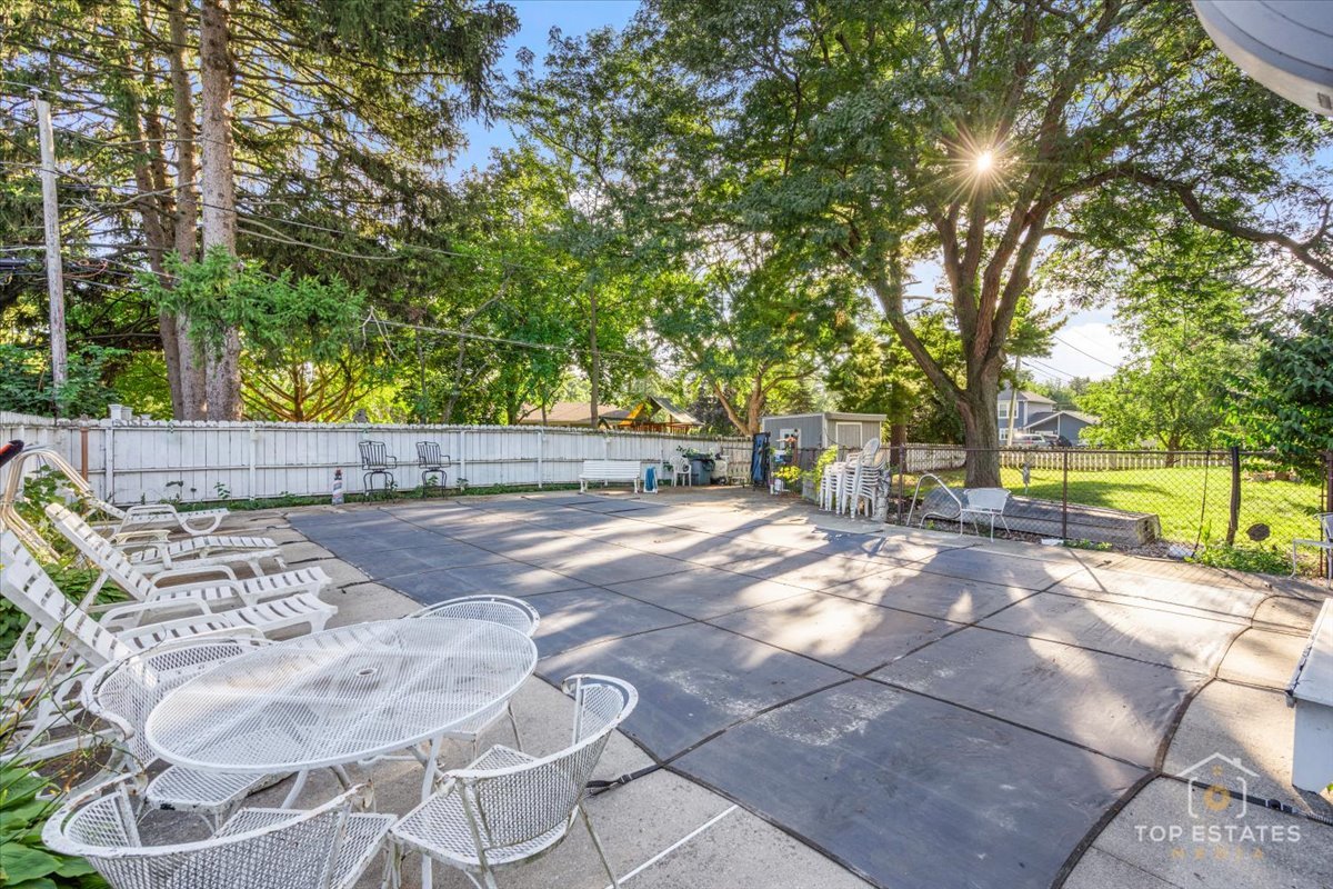 2 Marberry Drive, Prospect Heights, IL 60070