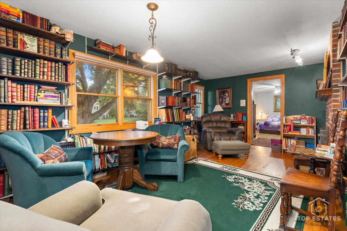 2 Marberry Drive, Prospect Heights, IL 60070