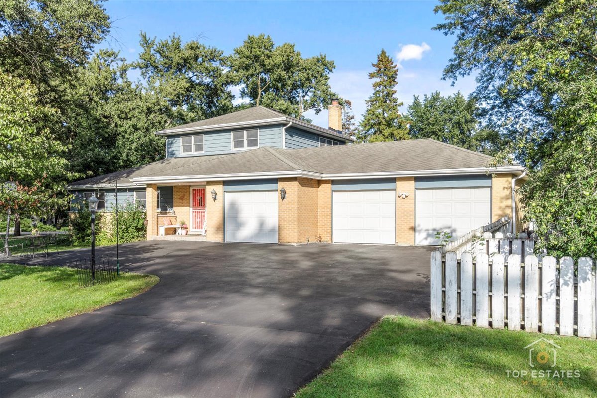2 Marberry Drive, Prospect Heights, IL 60070