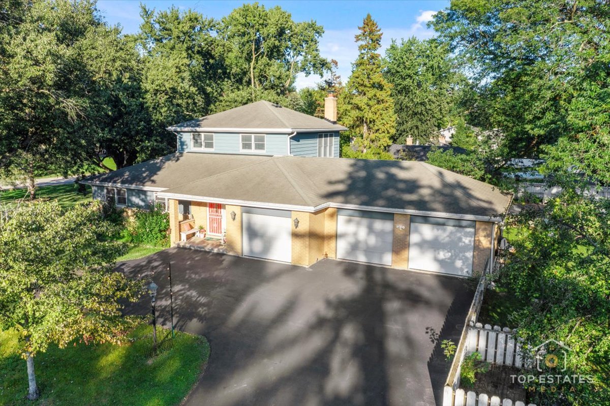 2 Marberry Drive, Prospect Heights, IL 60070