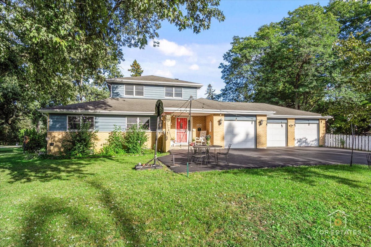 2 Marberry Drive, Prospect Heights, IL 60070