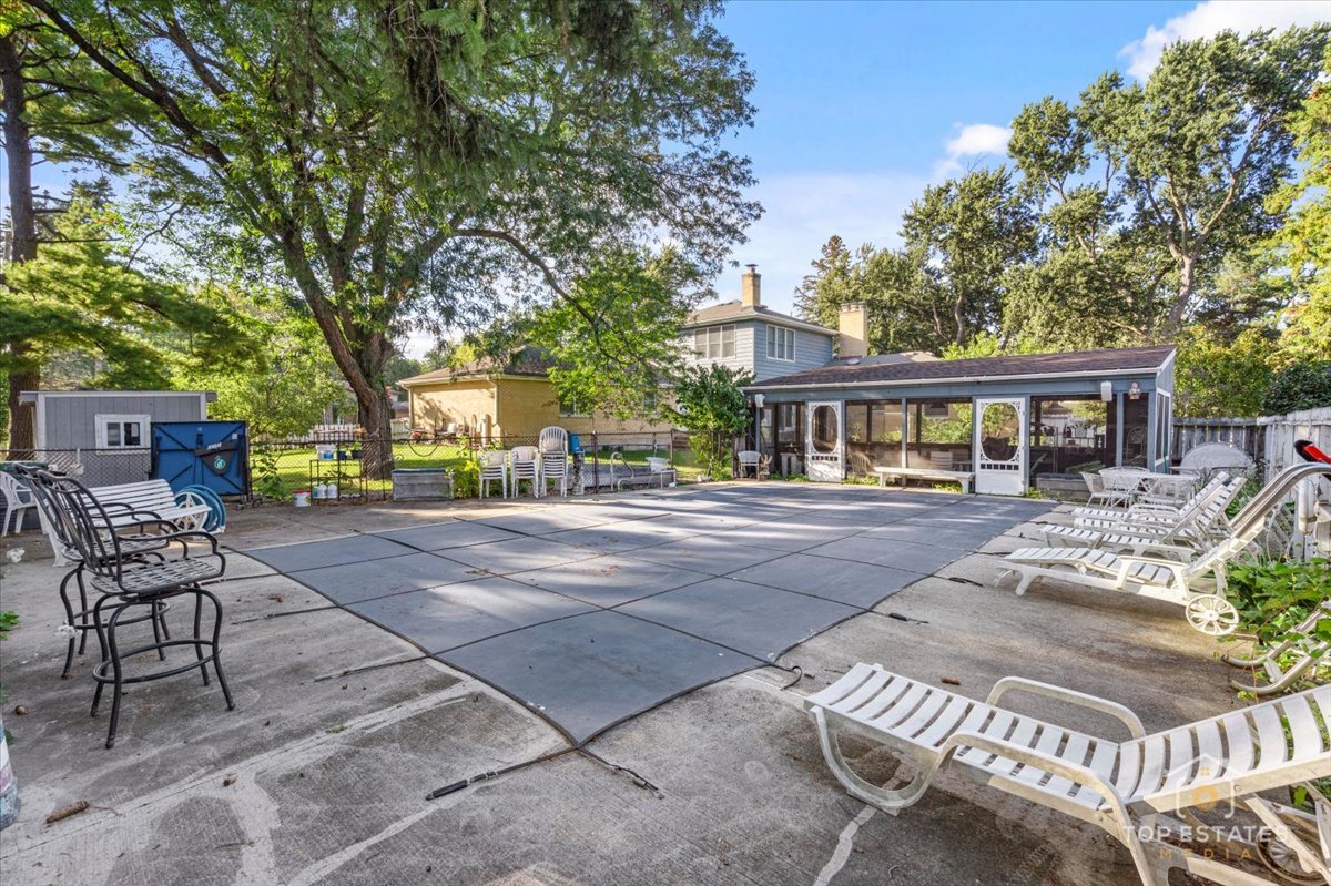 2 Marberry Drive, Prospect Heights, IL 60070