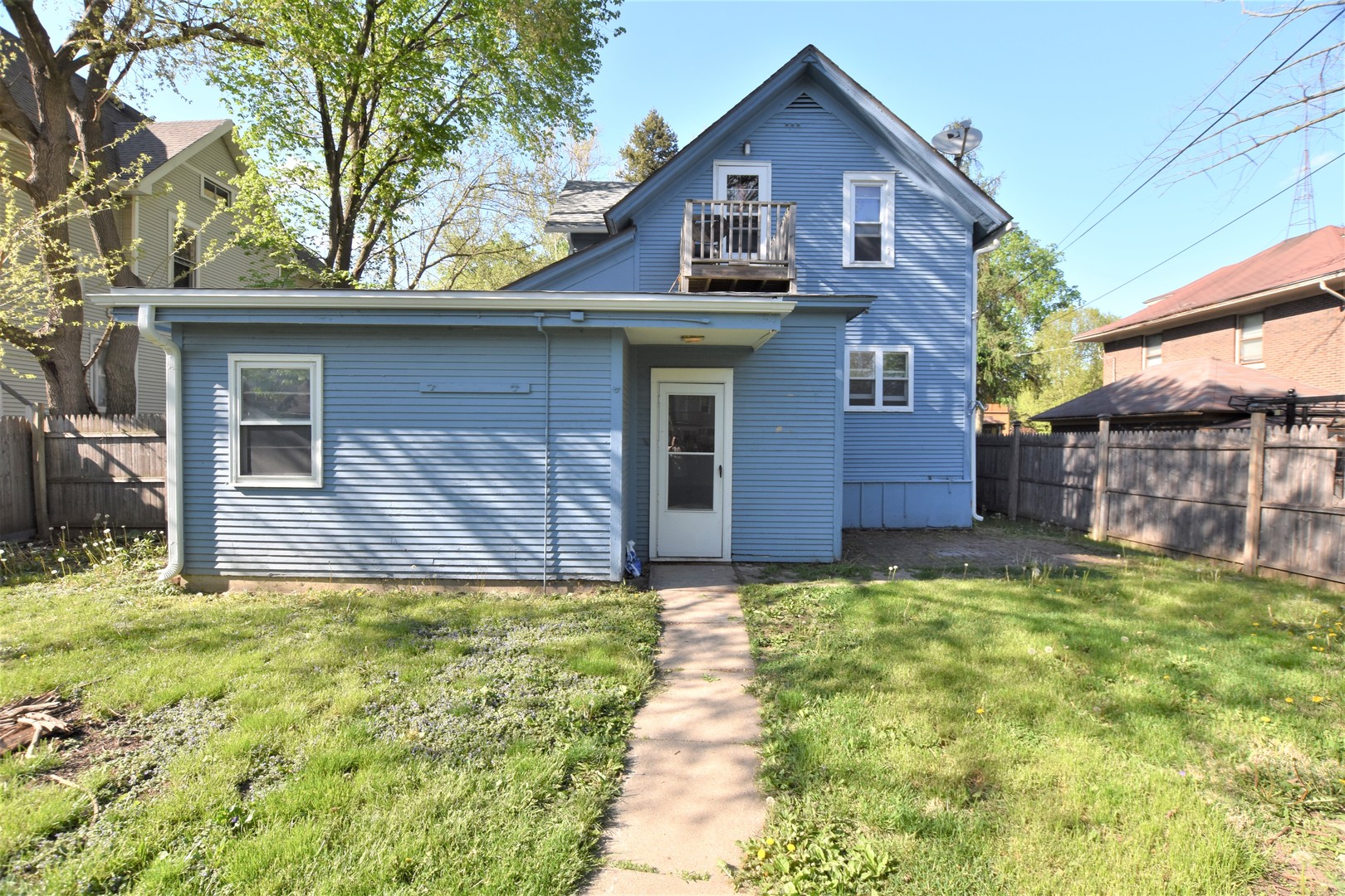 451 Marion Avenue #1, Aurora, IL 60505