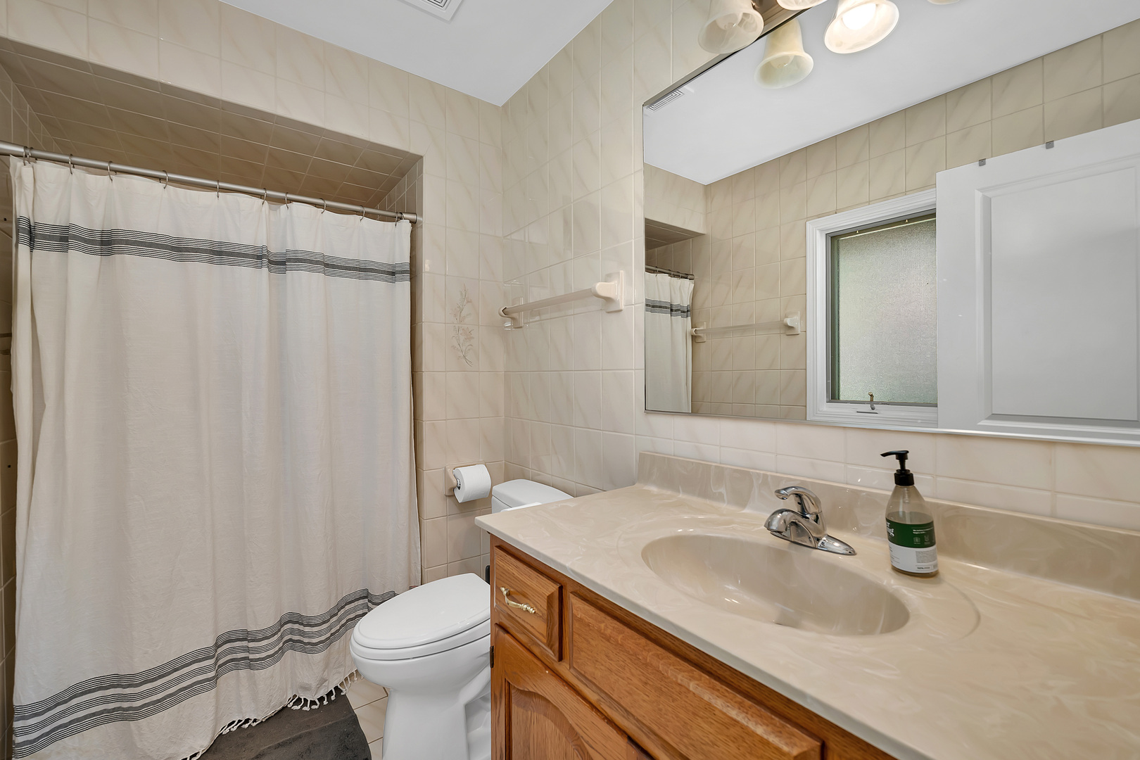 12305 S Spruce Court, Palos Heights, IL 60463