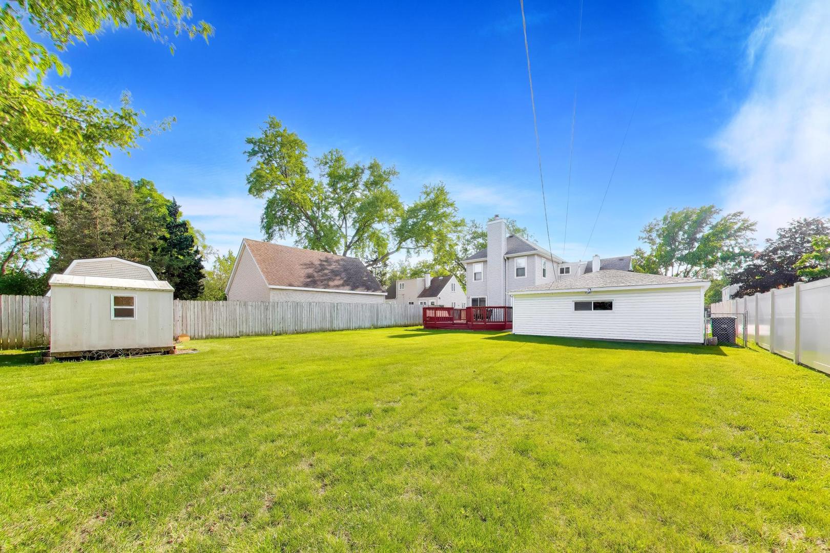 2825 Eisenhower Drive, Des Plaines, IL 60018
