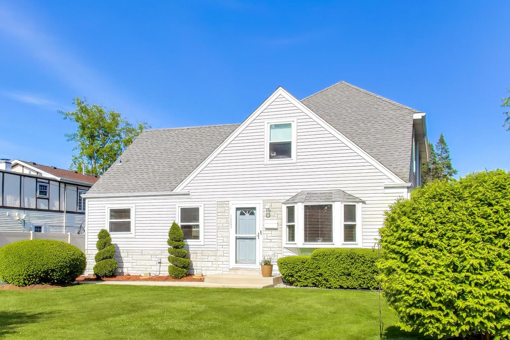 2825 Eisenhower Drive, Des Plaines, IL 60018