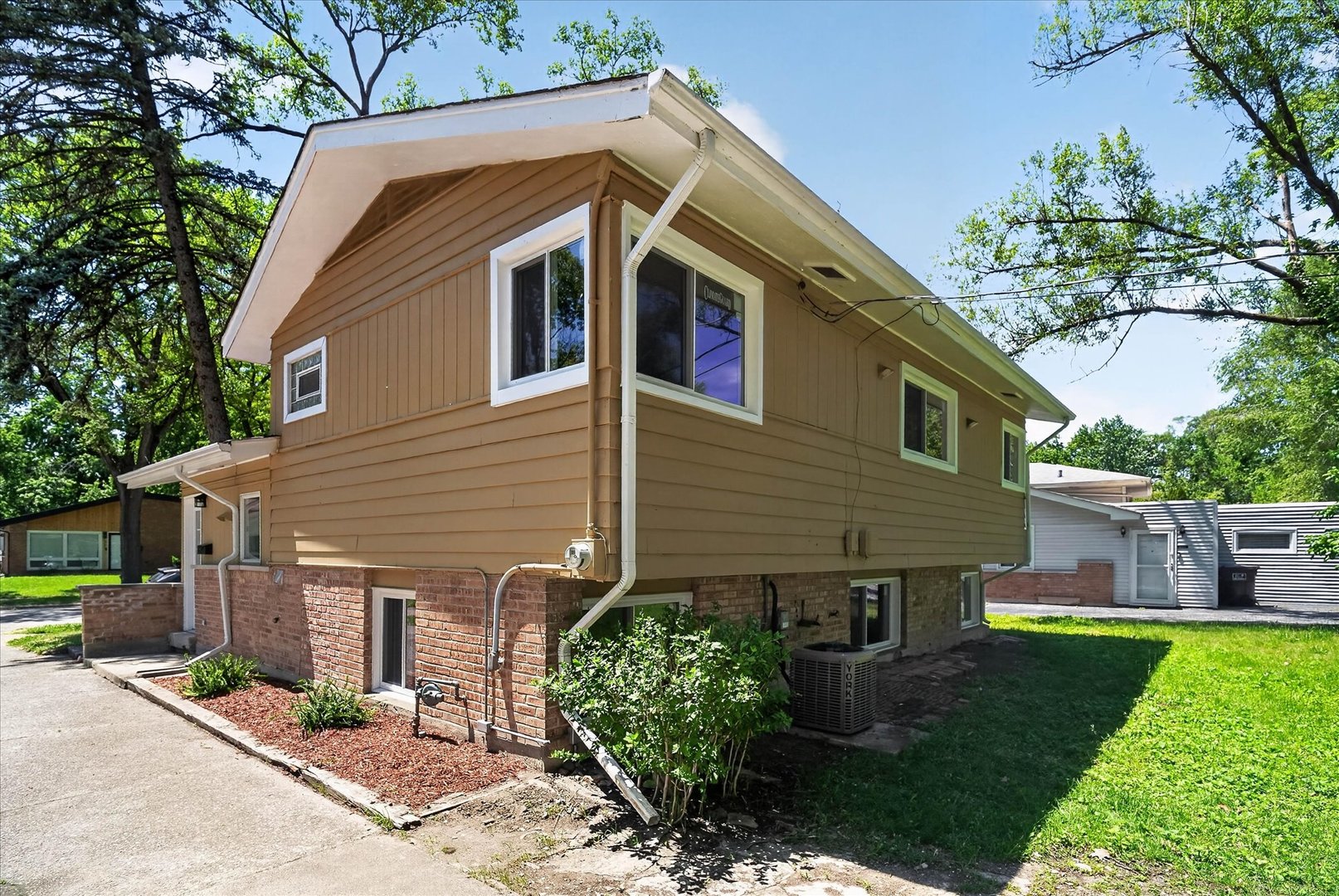 340 Winnebago Street, Park Forest, IL 60466