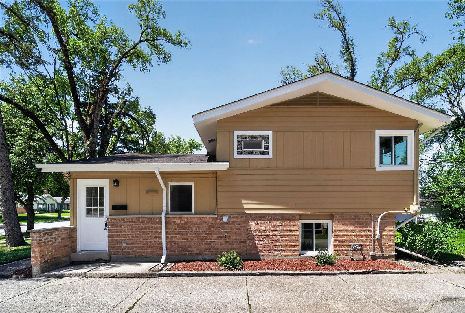 340 Winnebago Street, Park Forest, IL 60466