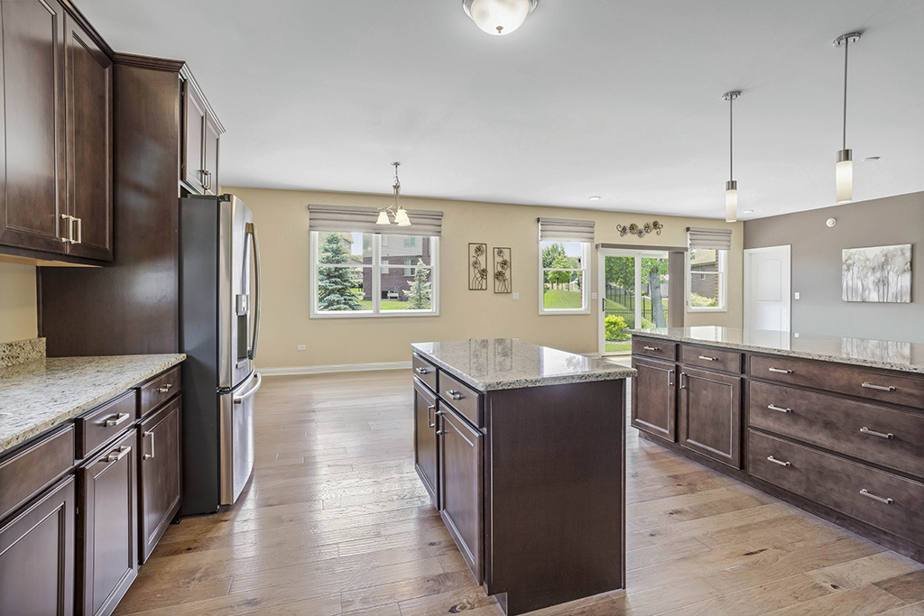 12427 Pemrose Court, Mokena, IL 60448