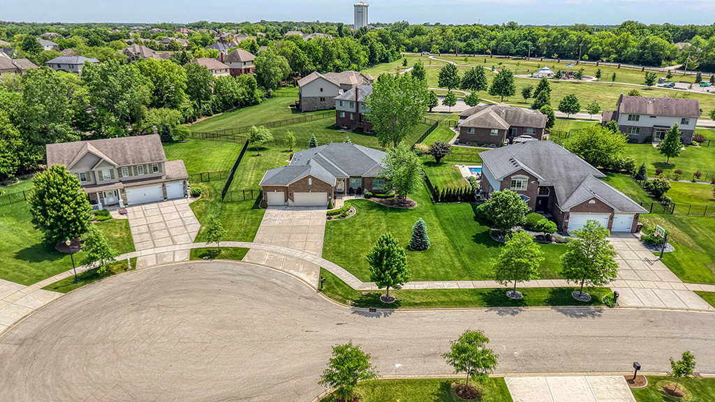 12427 Pemrose Court, Mokena, IL 60448