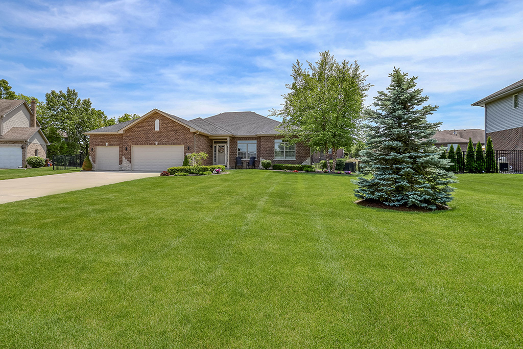 12427 Pemrose Court, Mokena, IL 60448