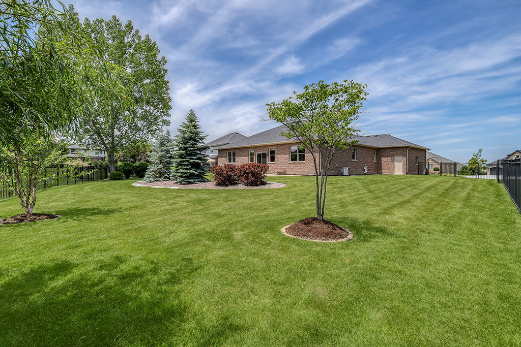 12427 Pemrose Court, Mokena, IL 60448