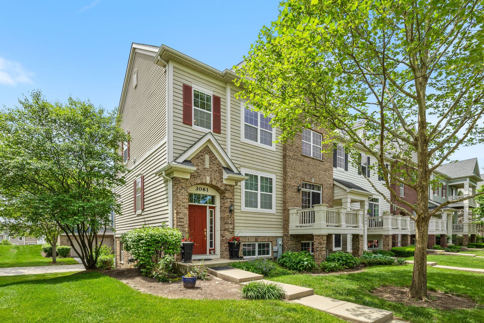 3061 Hughsdale Street, Elgin, IL 60124