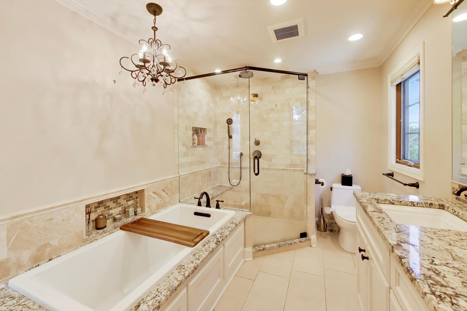 1310 W Hampton Place, Palatine, IL 60067