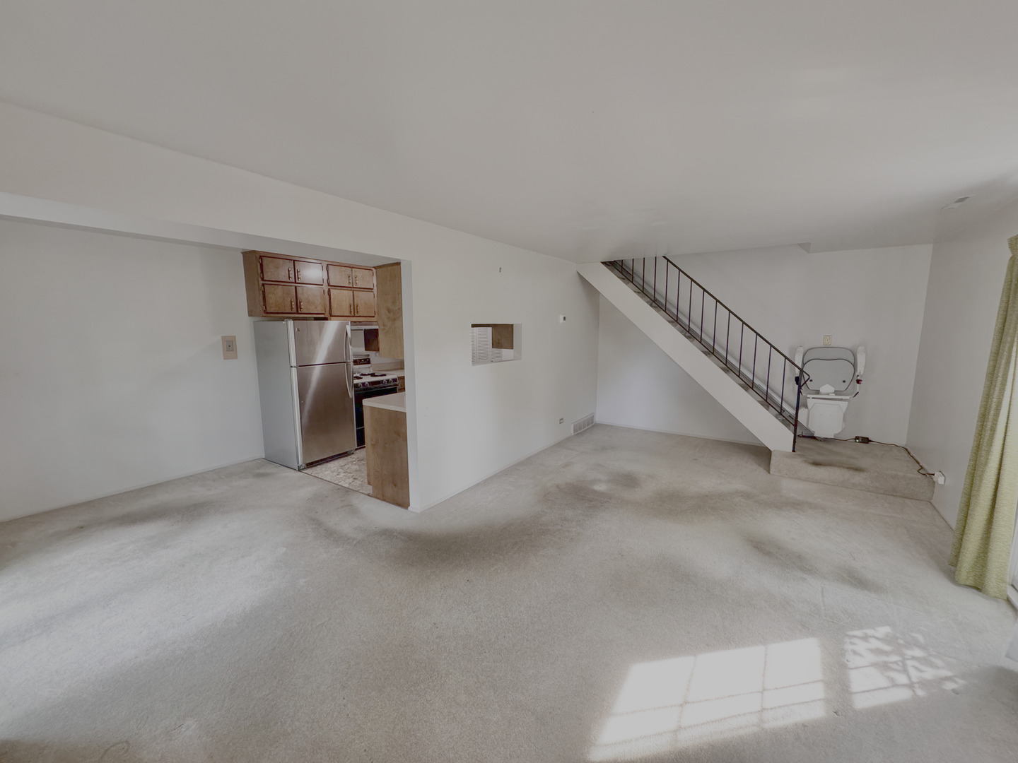 1674 Williamsburg Court #D, Wheaton, IL 60189