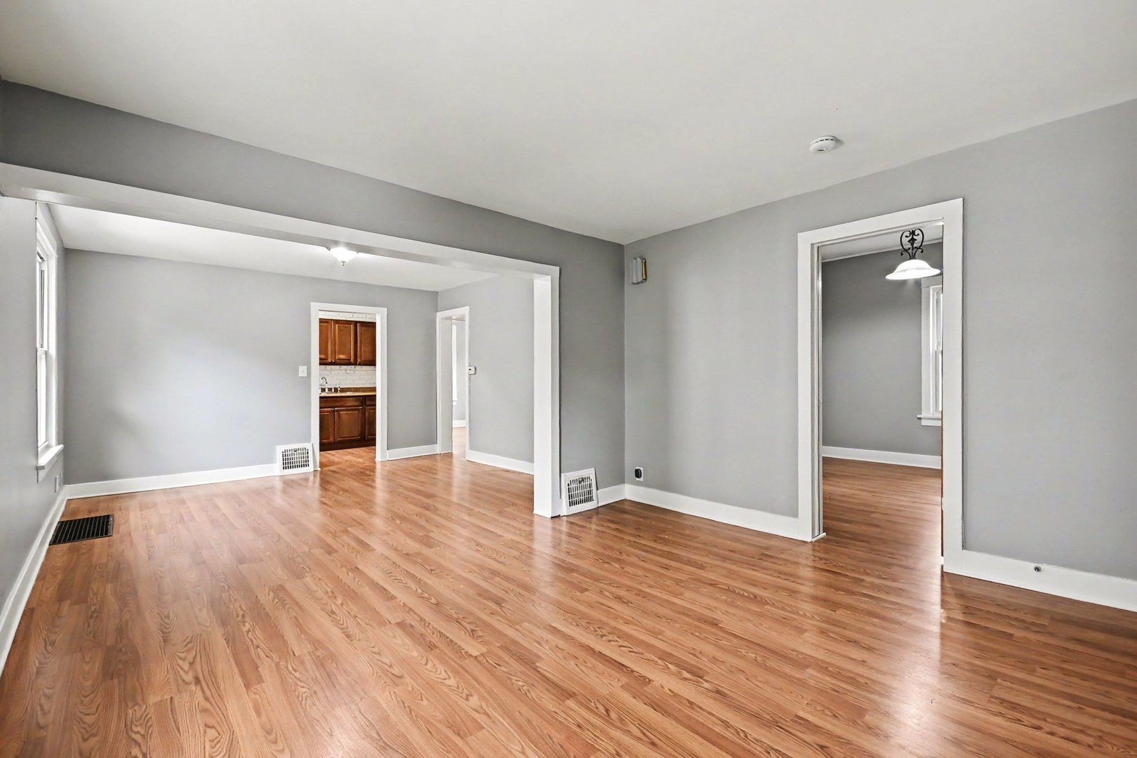 312 N Locust Street, Aurora, IL 60506