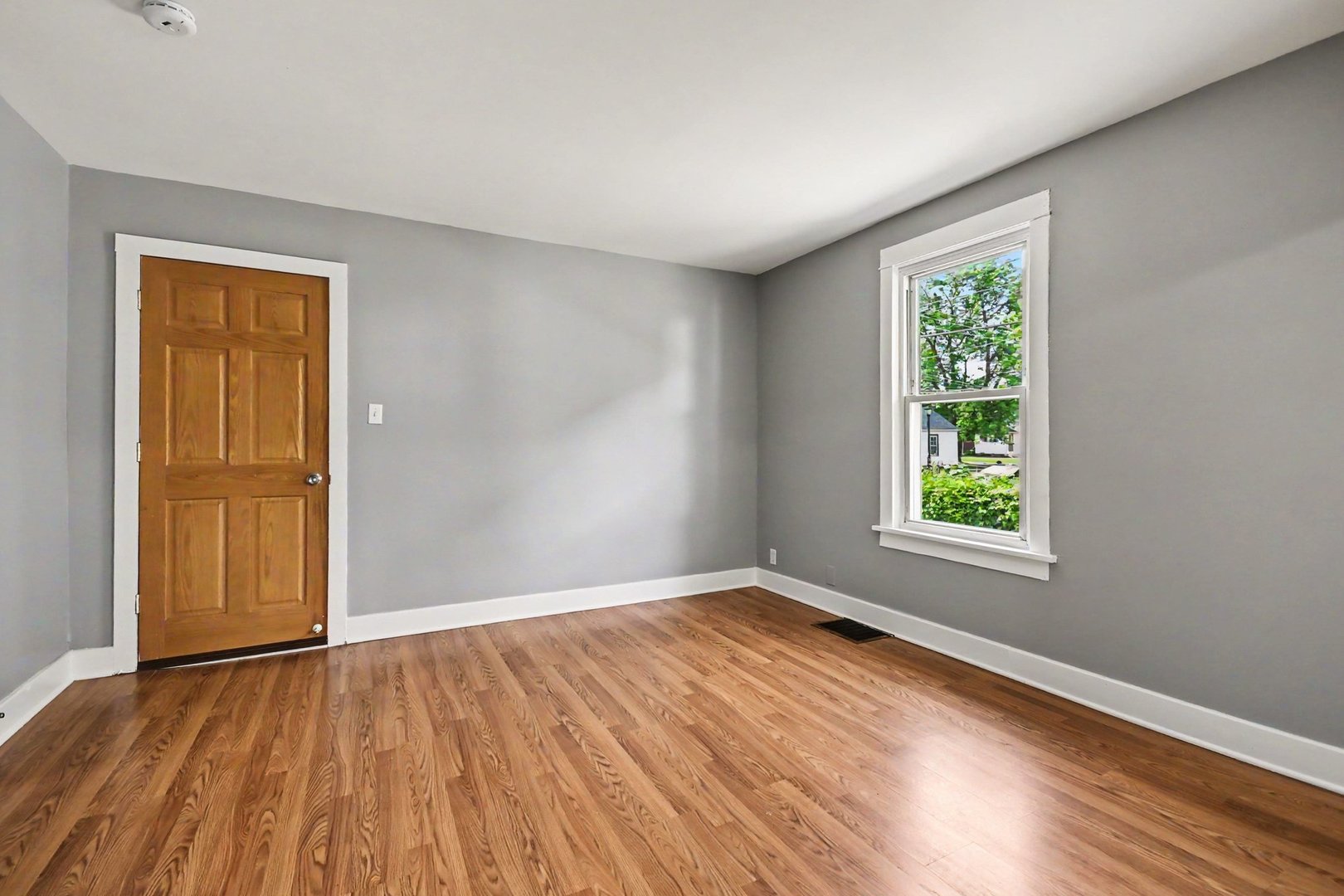 312 N Locust Street, Aurora, IL 60506