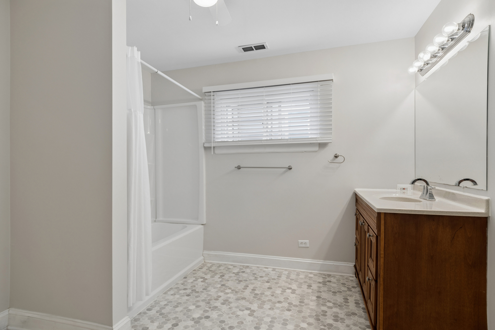 230 Grant Street, Downers Grove, IL 60515