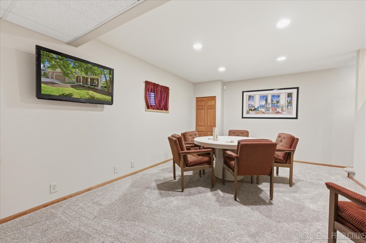 1291 McDole Drive, Sugar Grove, IL 60554