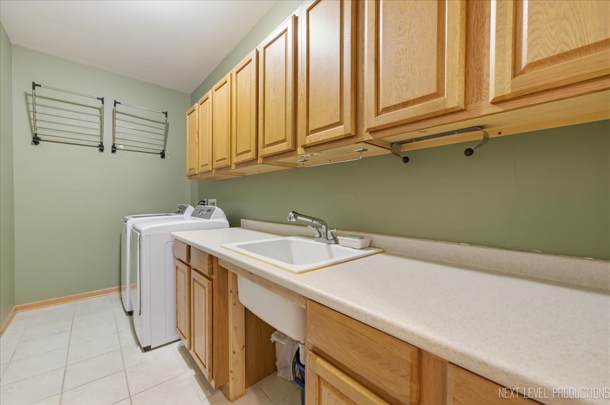 1291 McDole Drive, Sugar Grove, IL 60554