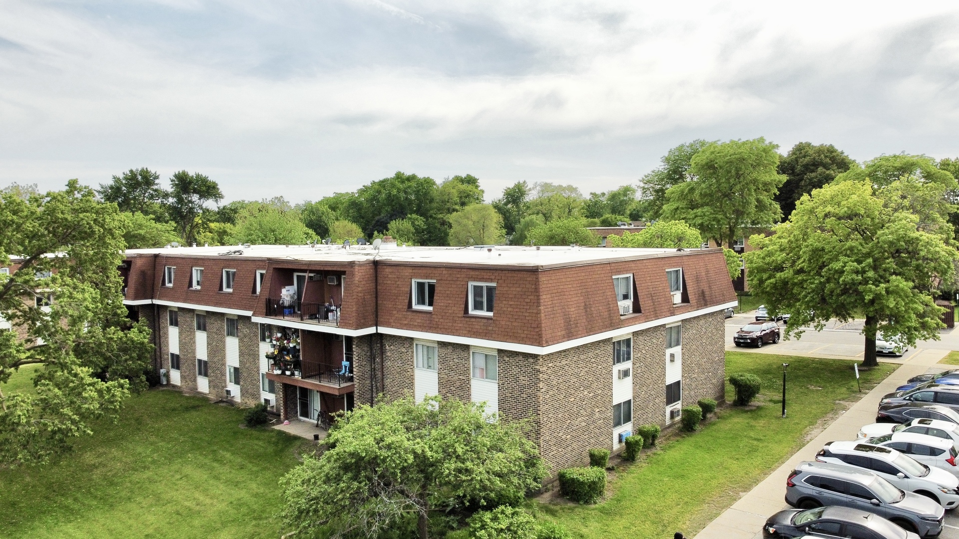 1085 Knoll Lane #207, Hoffman Estates, IL 60194