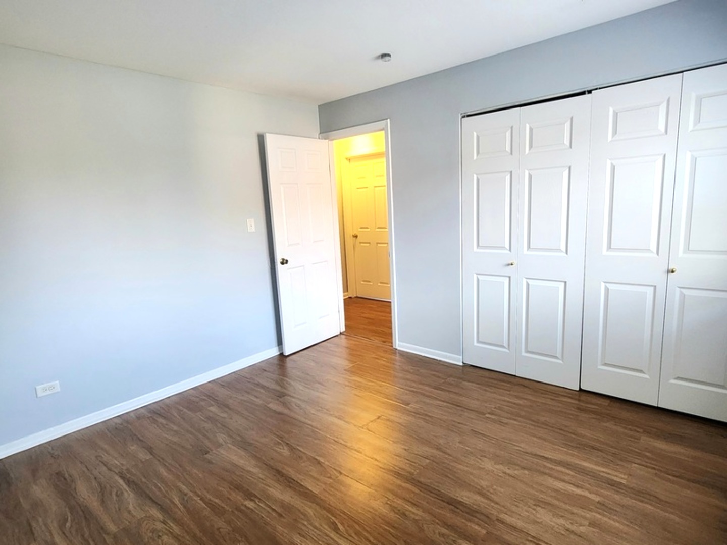 1085 Knoll Lane #207, Hoffman Estates, IL 60194