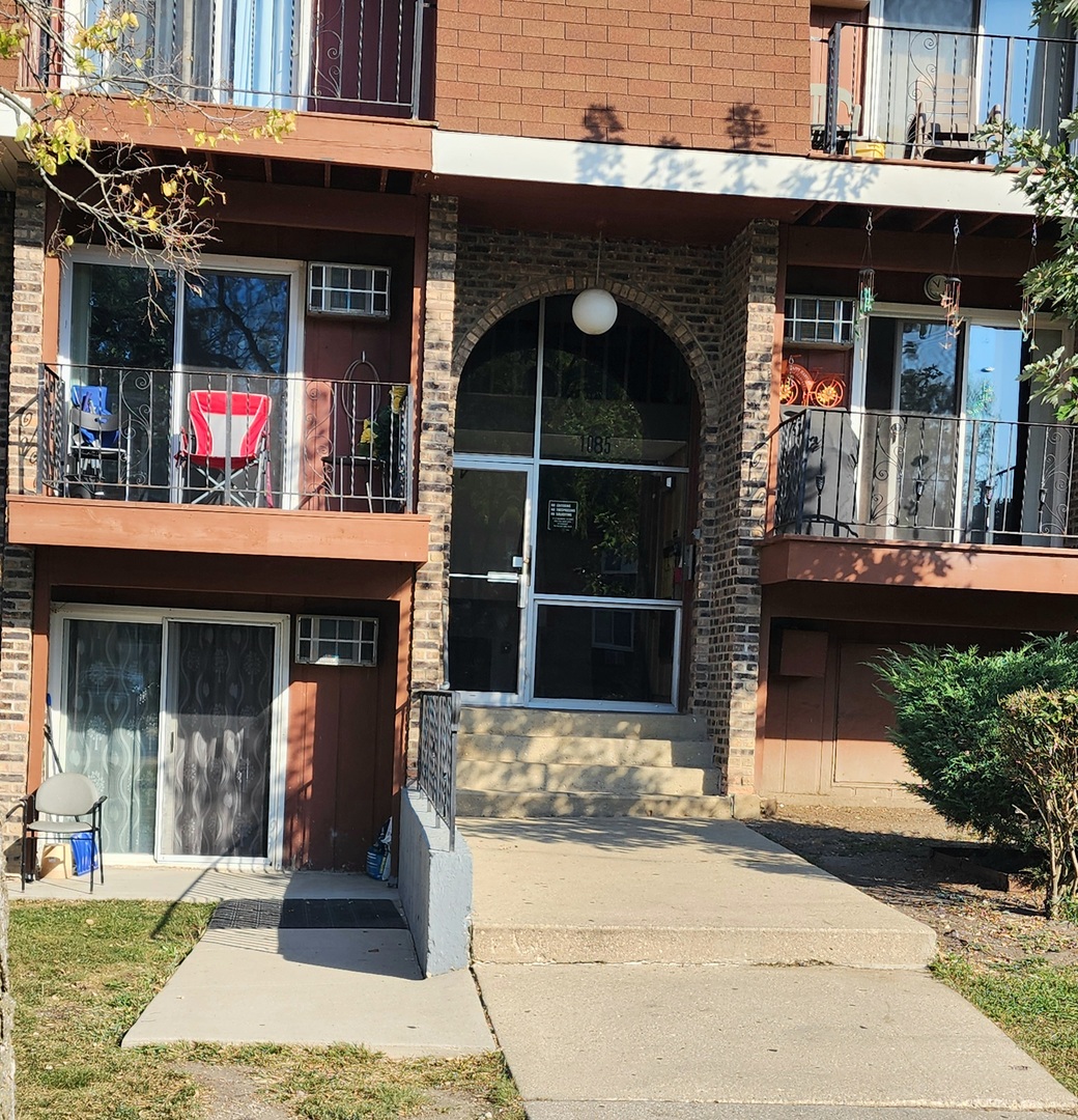 1085 Knoll Lane #207, Hoffman Estates, IL 60194