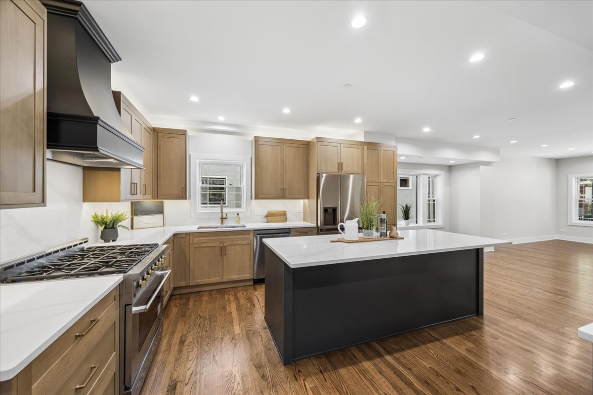 742 Highland Avenue, Oak Park, IL 60304