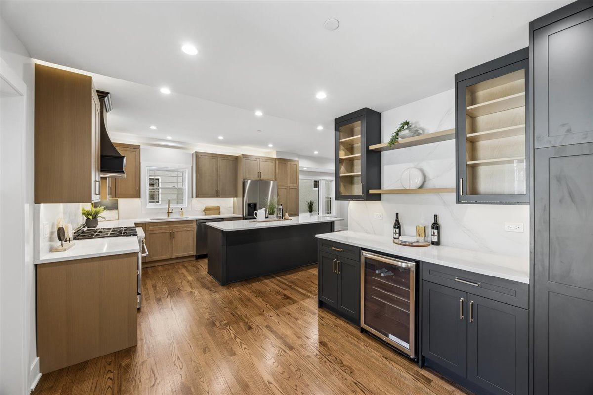 742 Highland Avenue, Oak Park, IL 60304