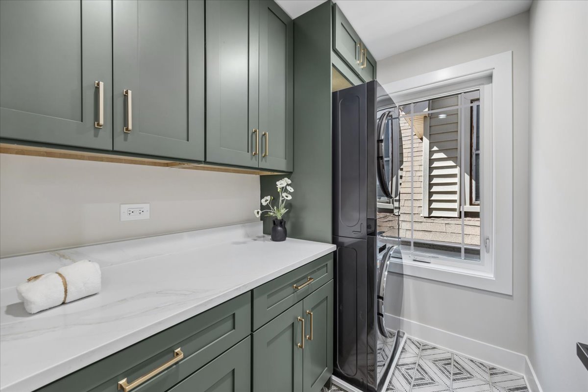742 Highland Avenue, Oak Park, IL 60304