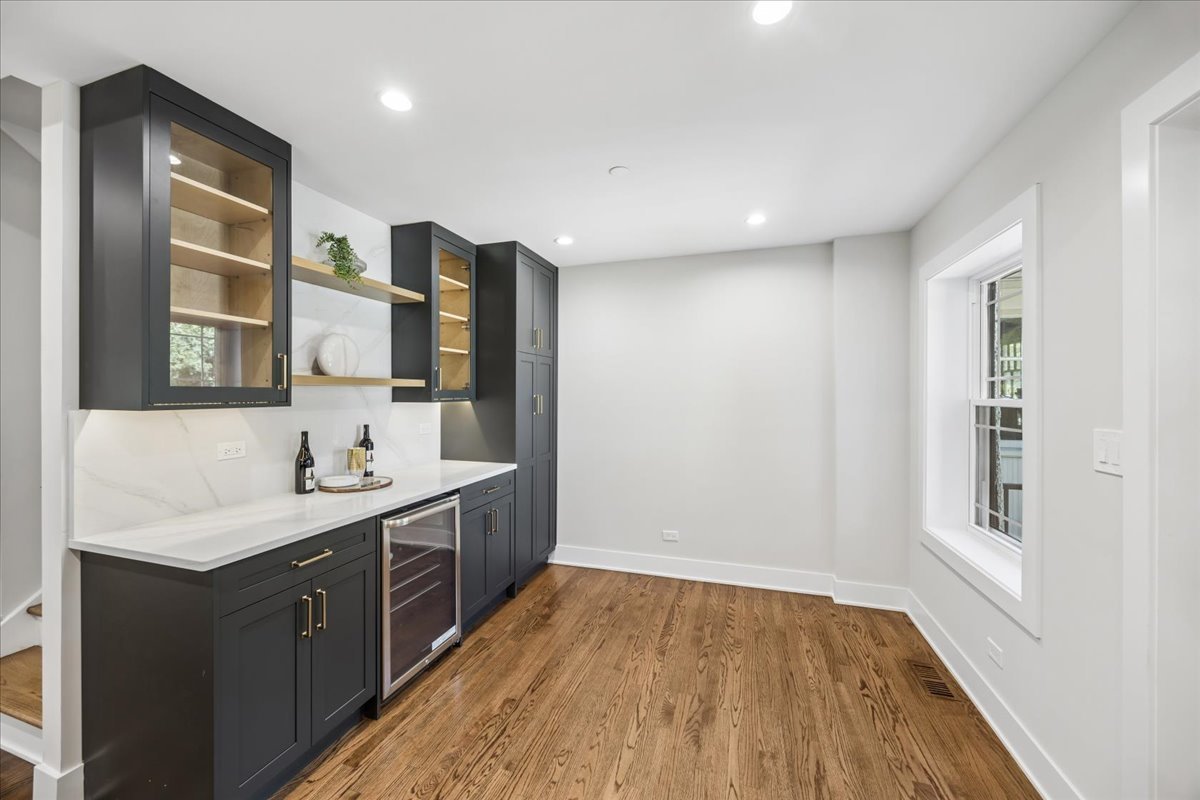 742 Highland Avenue, Oak Park, IL 60304