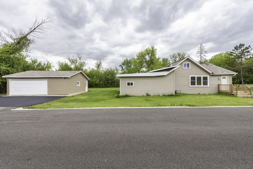 40510 N Marcus Street, Antioch, IL 60002