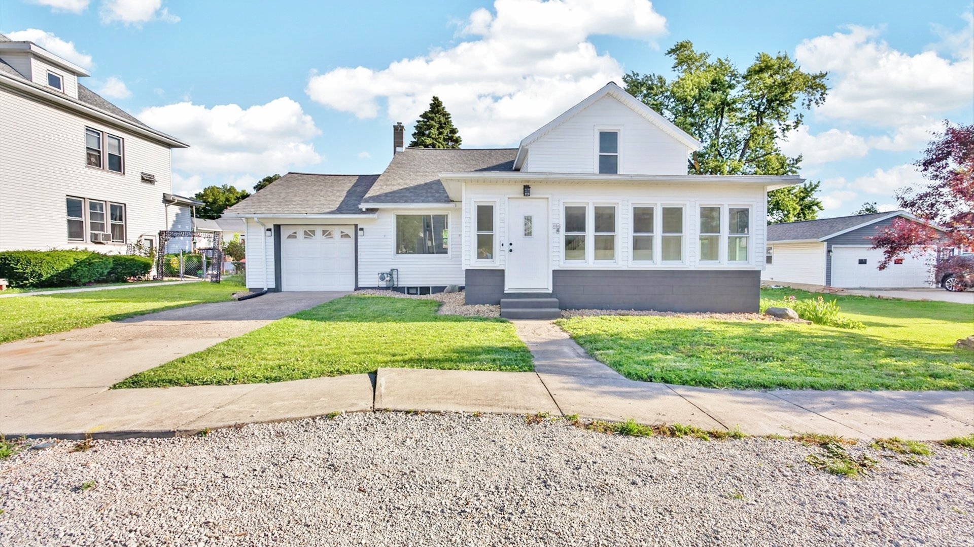 106 W North Street, Danvers, IL 61732