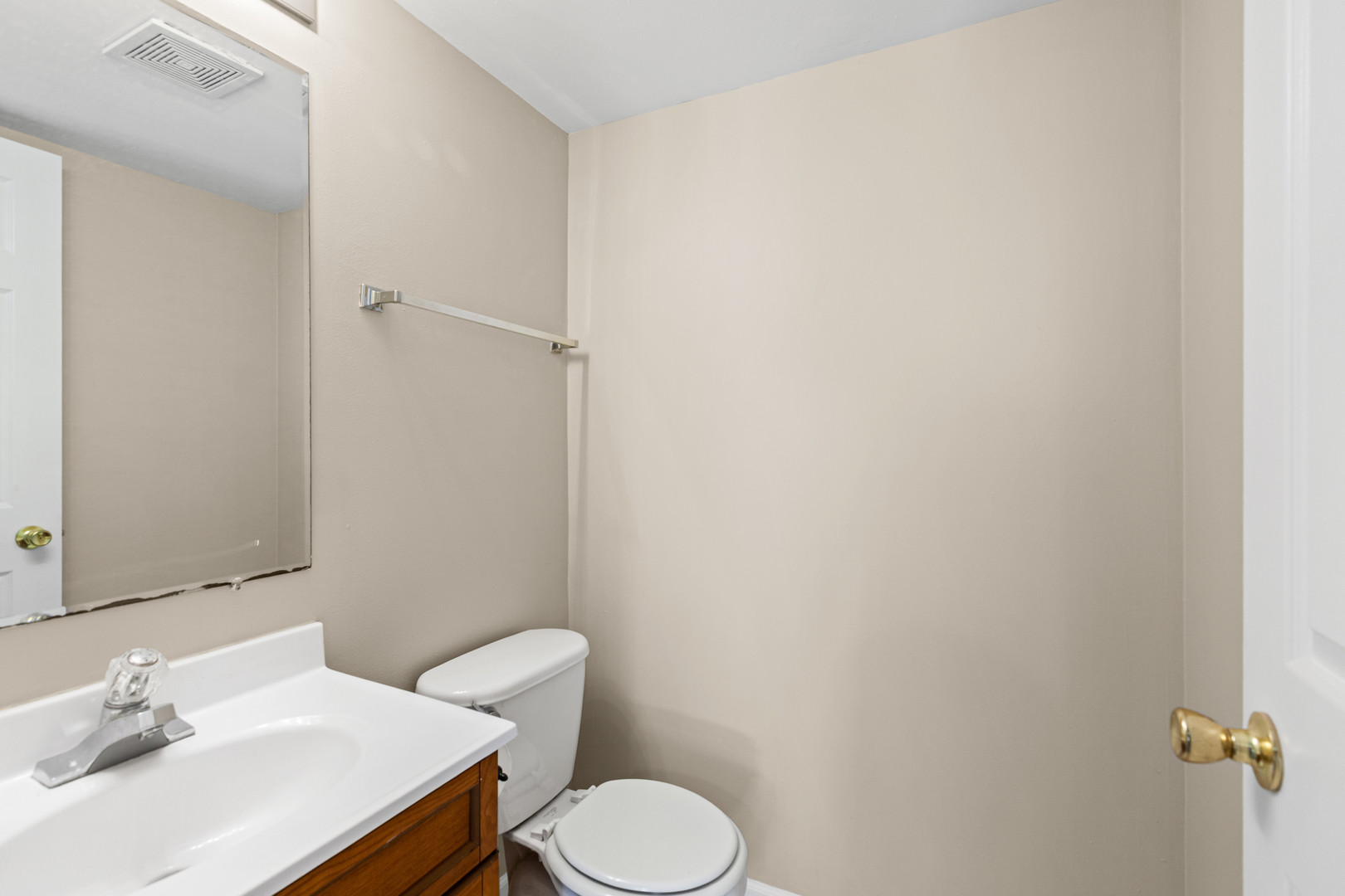 3490 WILLOWVIEW Court, Aurora, IL 60504