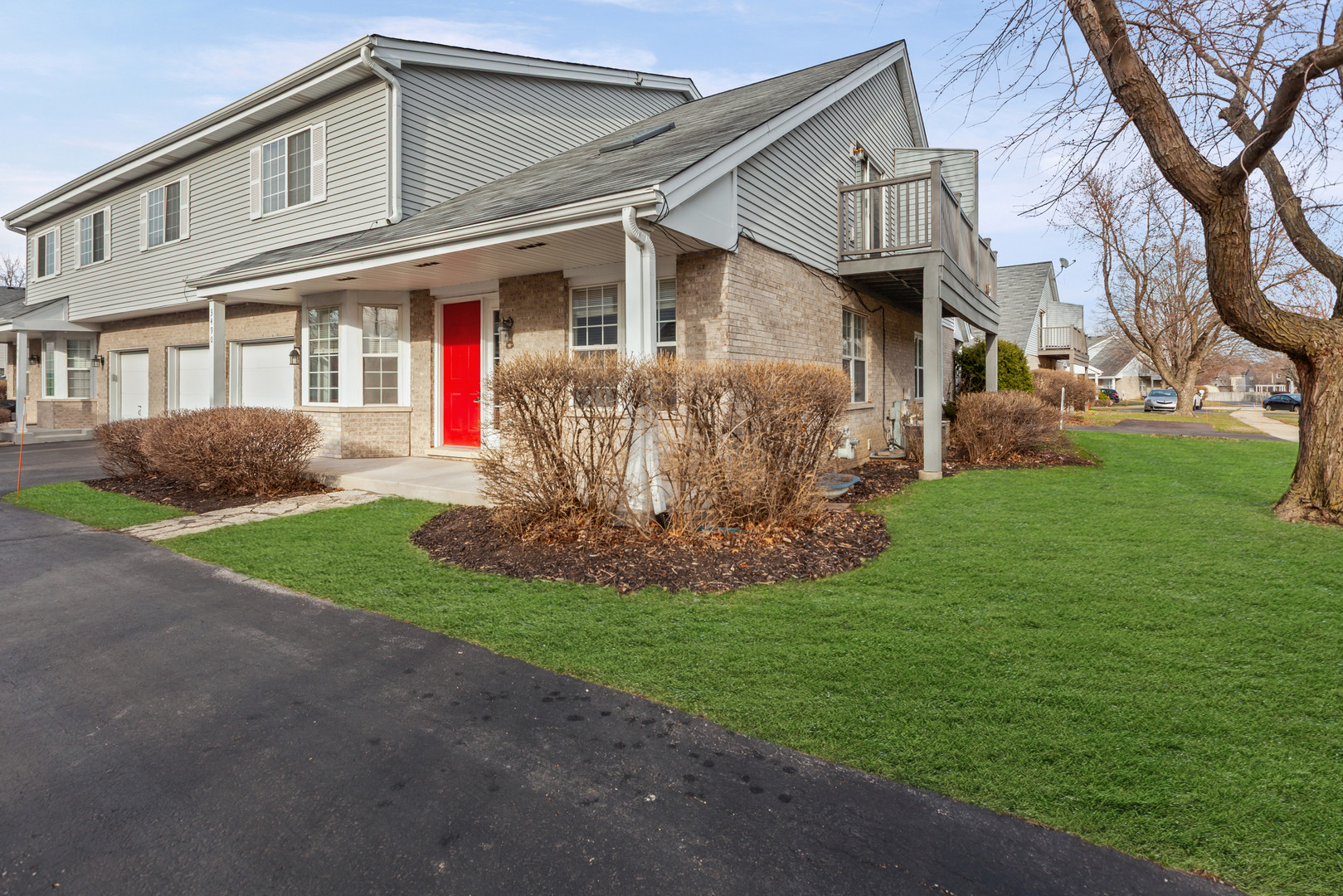 3490 WILLOWVIEW Court, Aurora, IL 60504